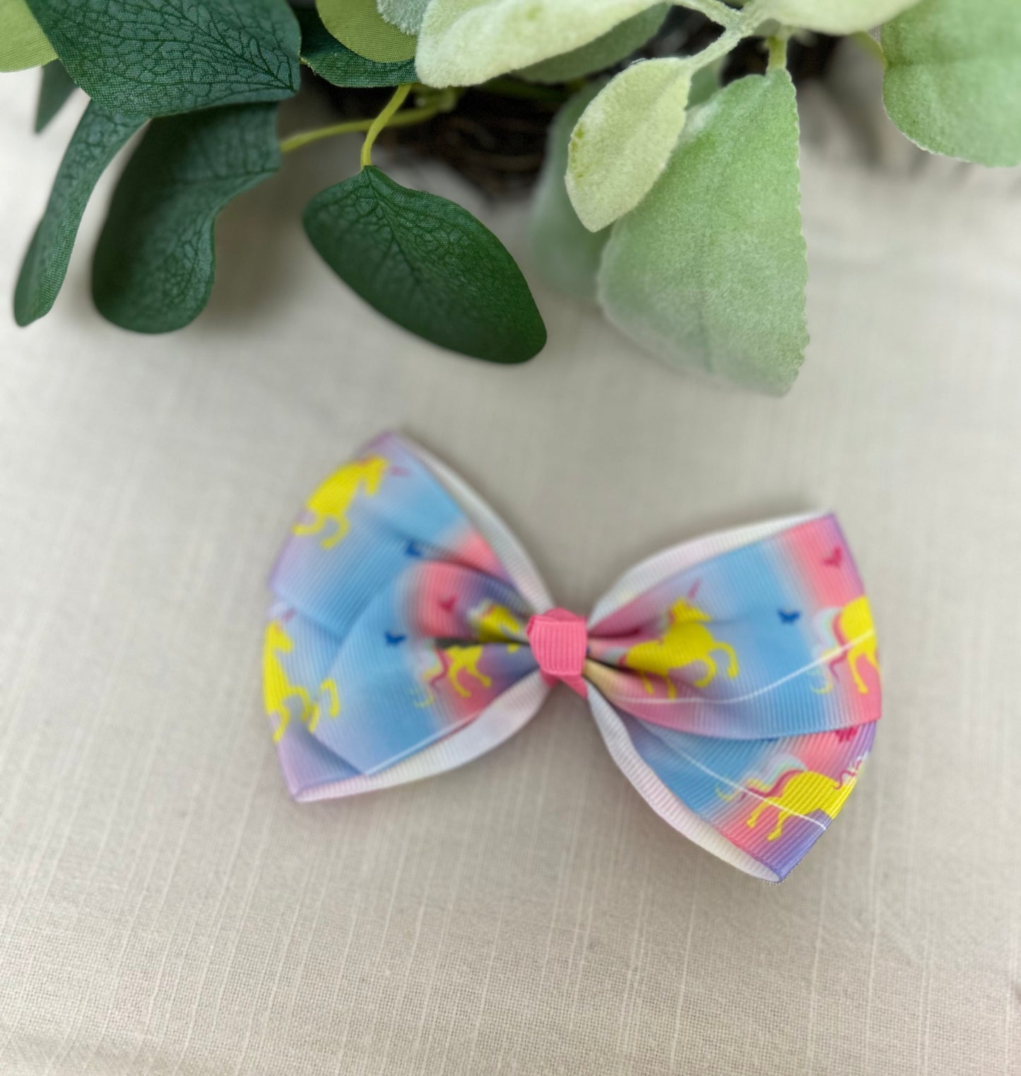 Large Unicorn Bow